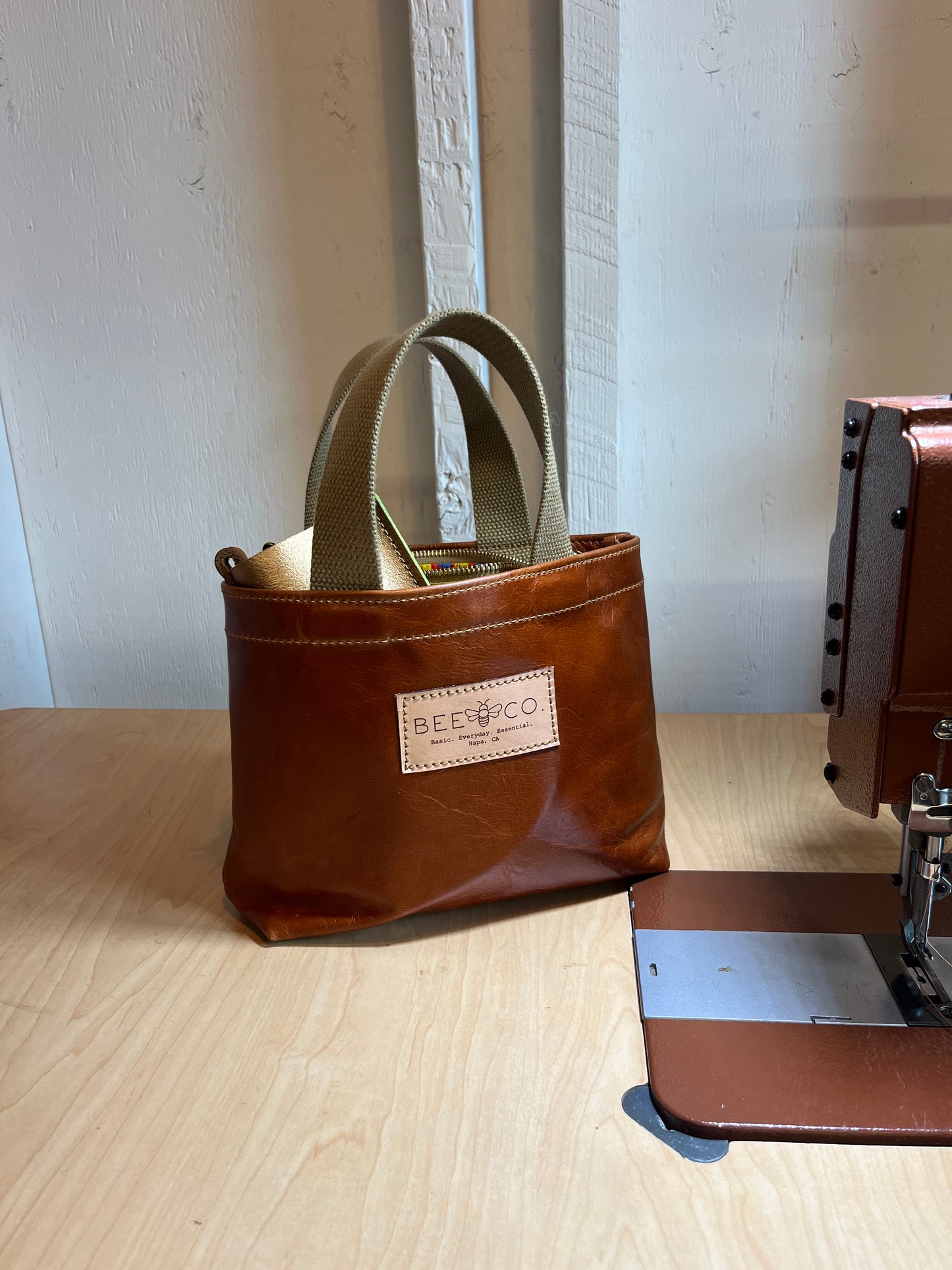 Micro Judy Tote in cinnamon