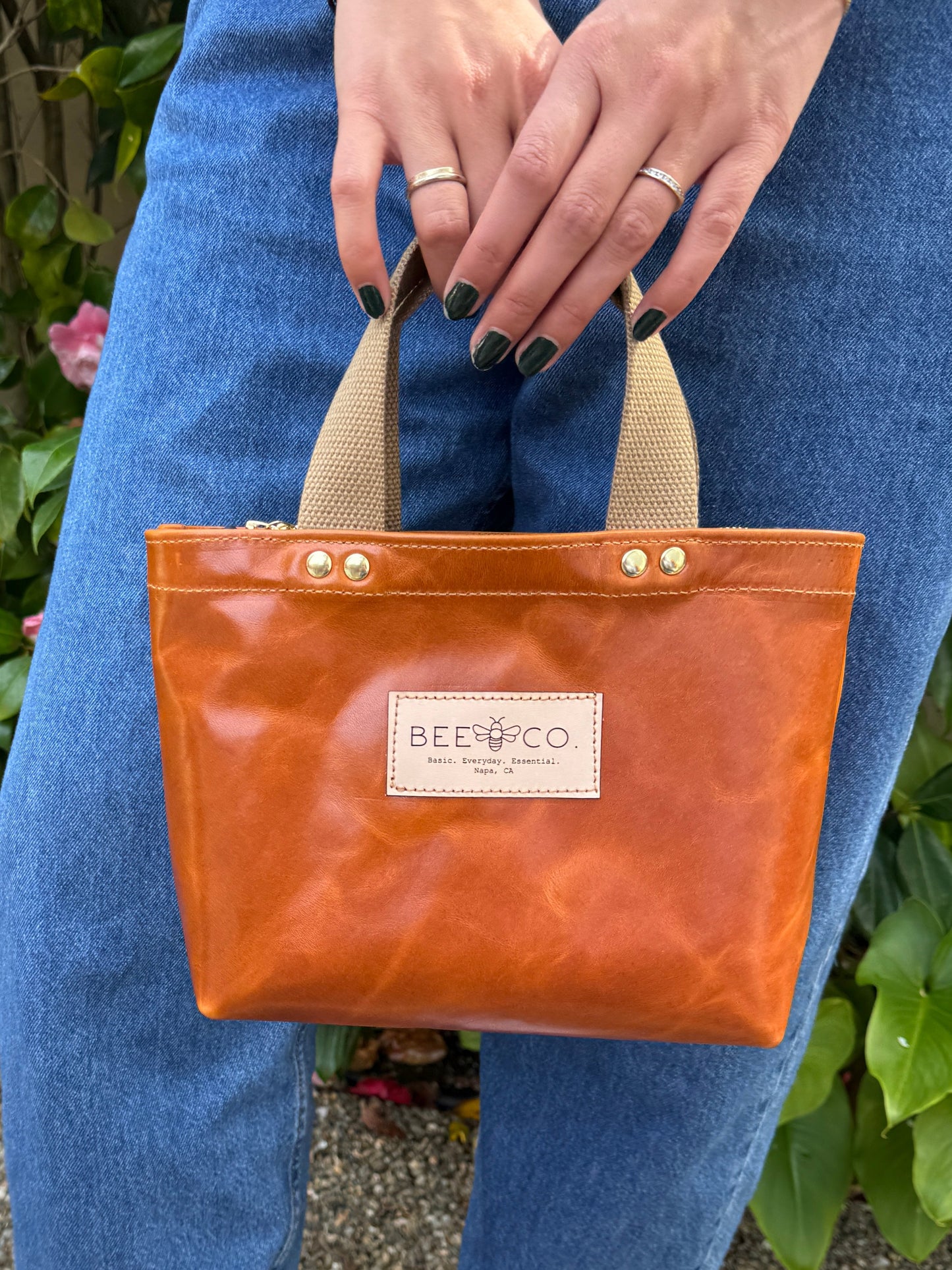Micro Judy Tote in cinnamon
