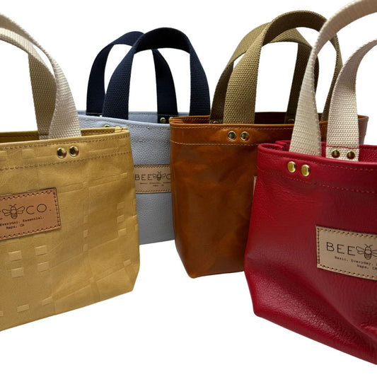 Micro Judy Tote in poppy red