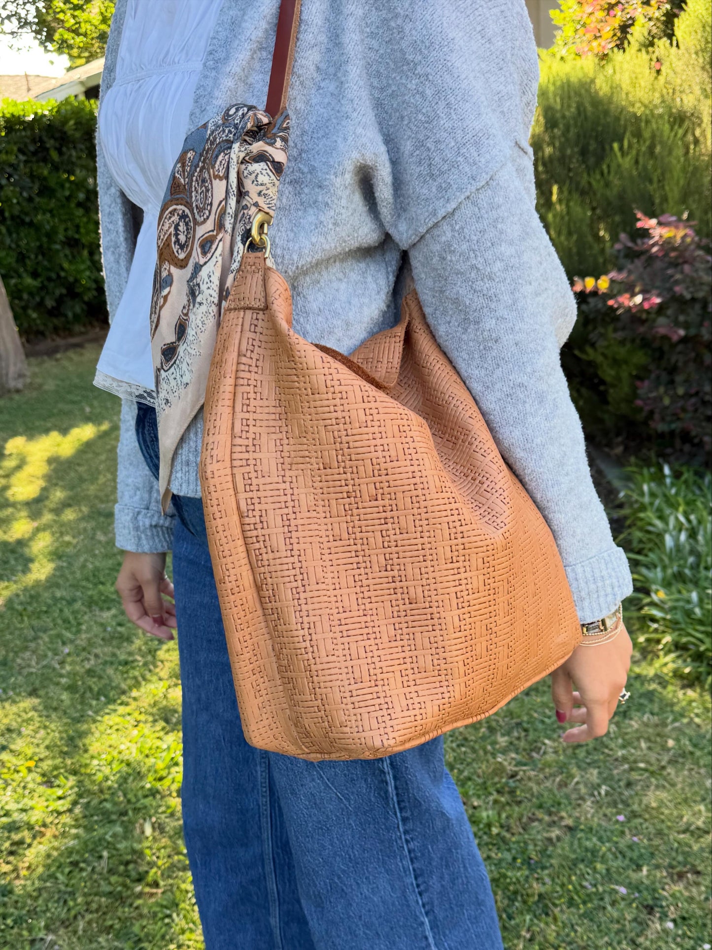 MNM Bucket Bag in Woven Tan