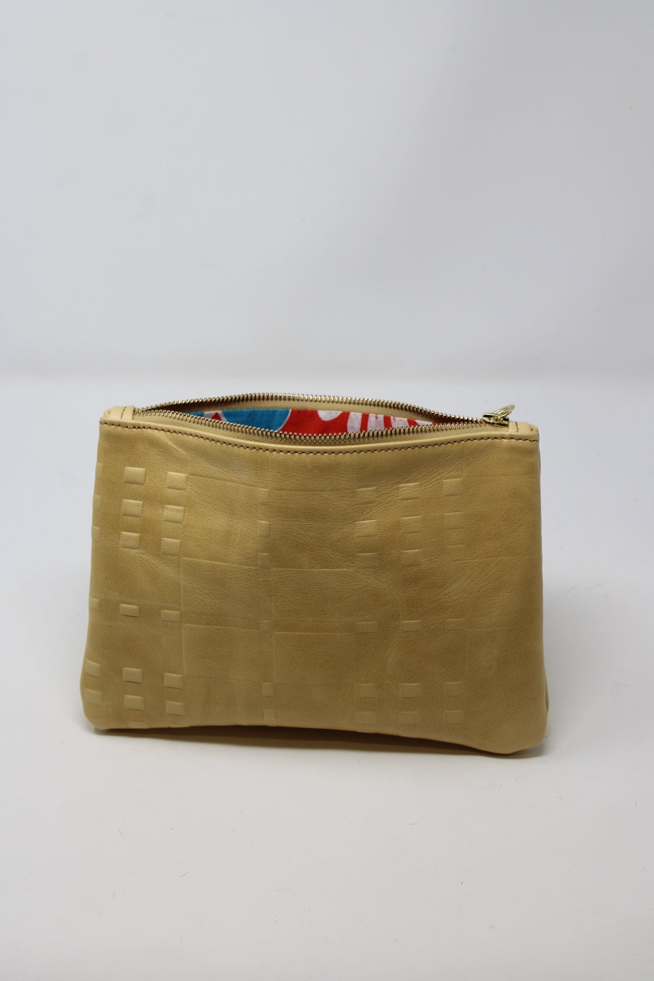 Bee Bag in embossed yellow plaid